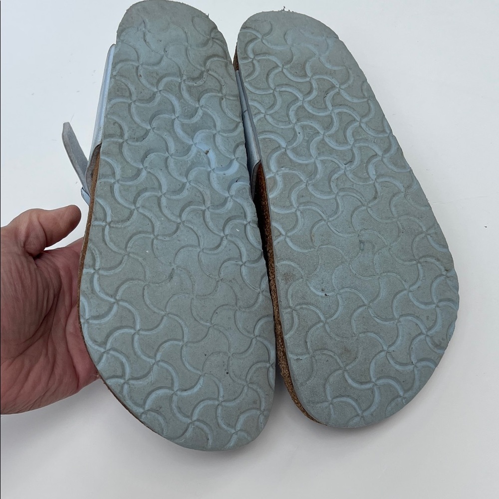 Birkenstock Women's Silver Gizeh Thong Sandals - Picture 5 of 9